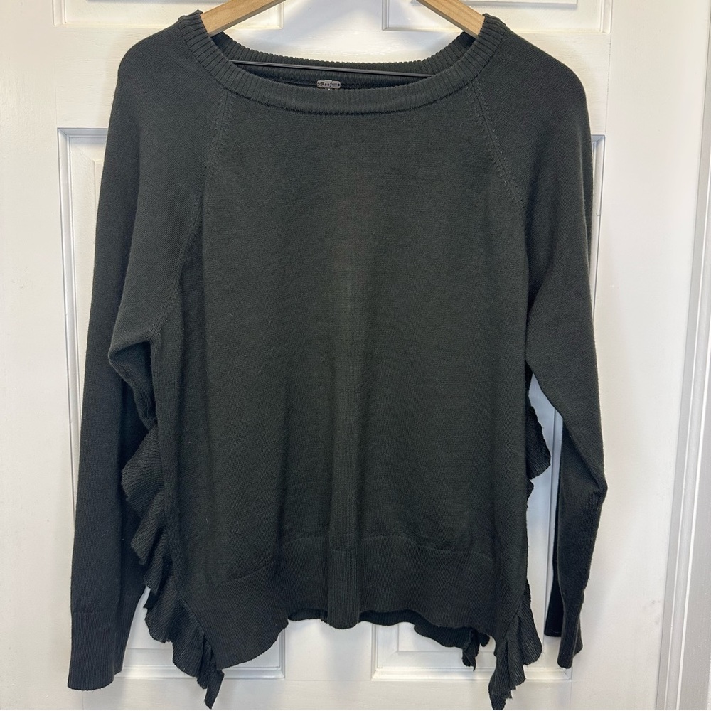 Olive Green Crew Neck Sweater with Ruffle Detail‎